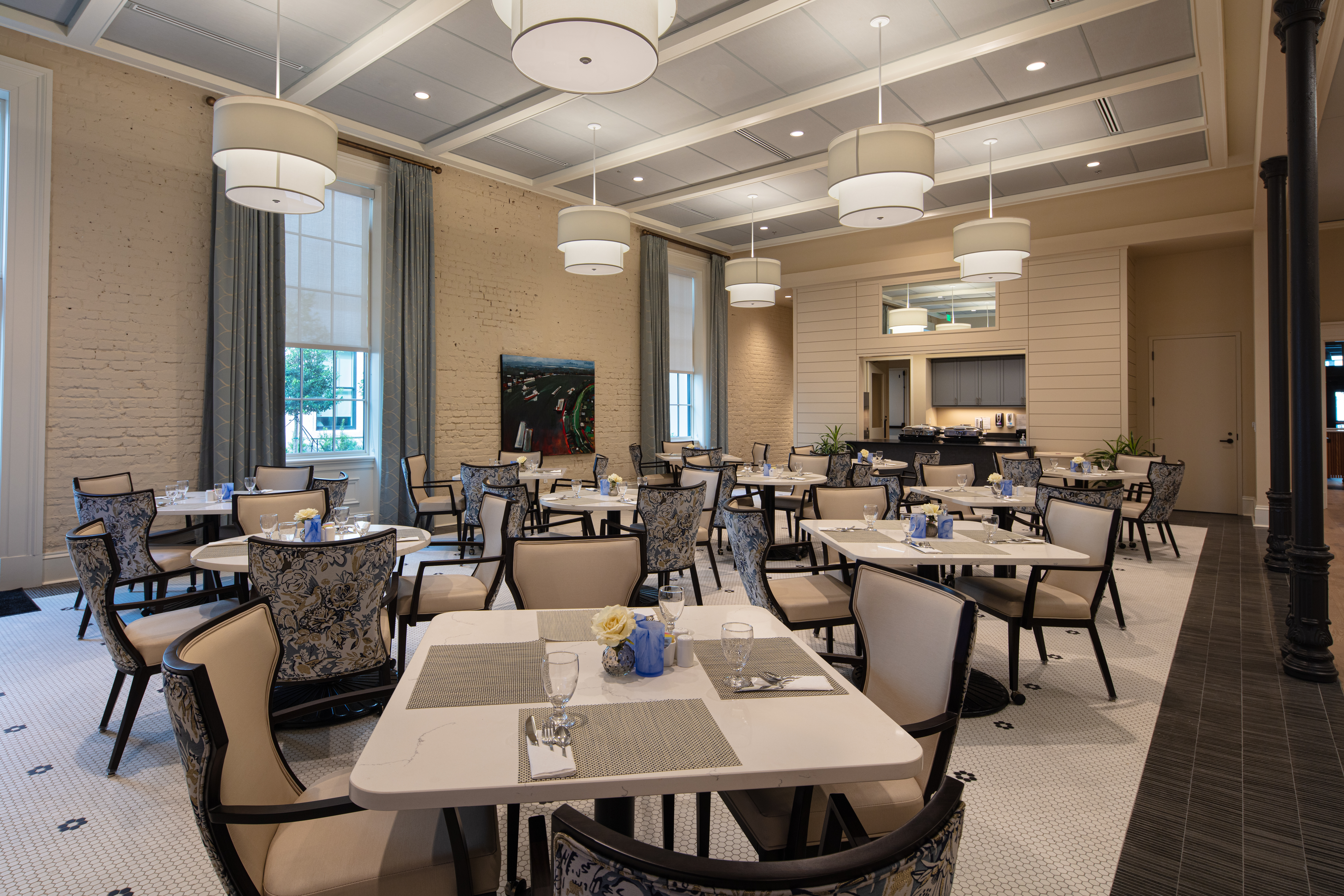 assisted living dining room